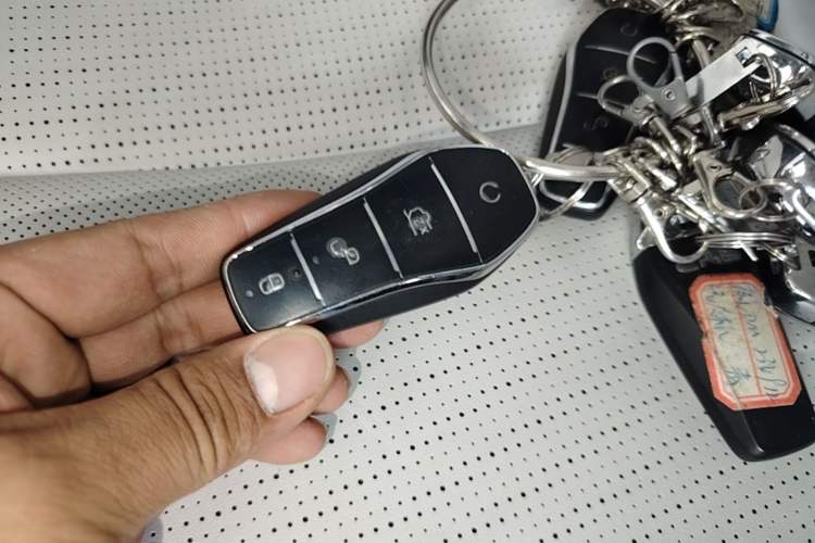 Used BYD Seal 05 DM-i 2025 DM-i Intelligent Drive 120KM Flagship Model Vehicle Key