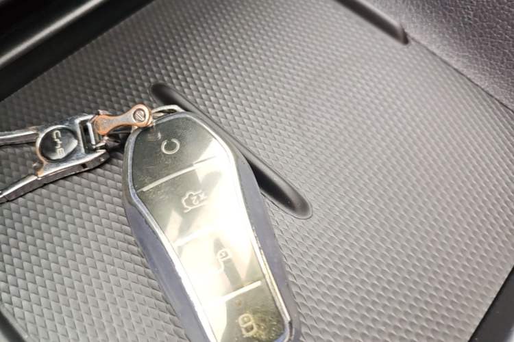 Used BYD Seal 05 DM-i 2025 DM-i Smart Drive 55KM Luxury Model Vehicle Key