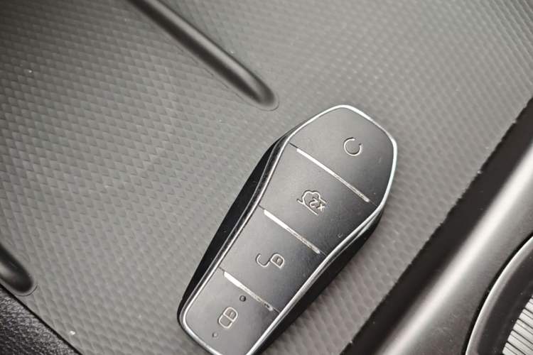 Used BYD Seal 05 DM-i 2025 DM-i Smart Drive 55KM Luxury Model Vehicle Key