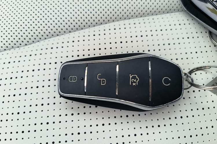 Used BYD Seal 05 DM-i 2025 DM-i Intelligent Drive 120KM Flagship Model Vehicle Key