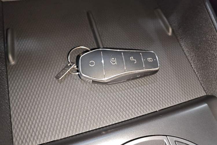 Used BYD Seal 05 DM-i 2025 DM-i Intelligent Drive 120KM Flagship Model Vehicle Key