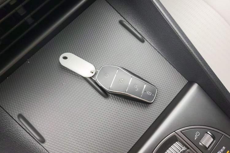 Used BYD Seal 05 DM-i 2025 DM-i Intelligent Drive 120KM Flagship Model Vehicle Key