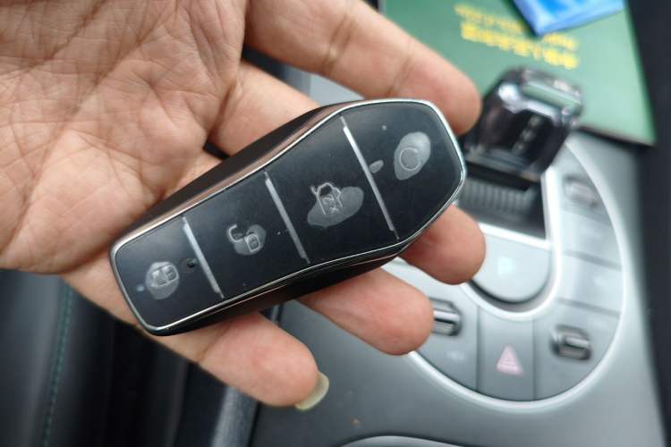 Used BYD Seal 05 DM-i 2025 DM-i Smart Drive 55KM Luxury Model Vehicle Key