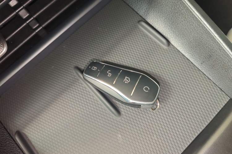 Used BYD Seal 05 DM-i 2025 DM-i Smart Drive 55KM Luxury Model Vehicle Key