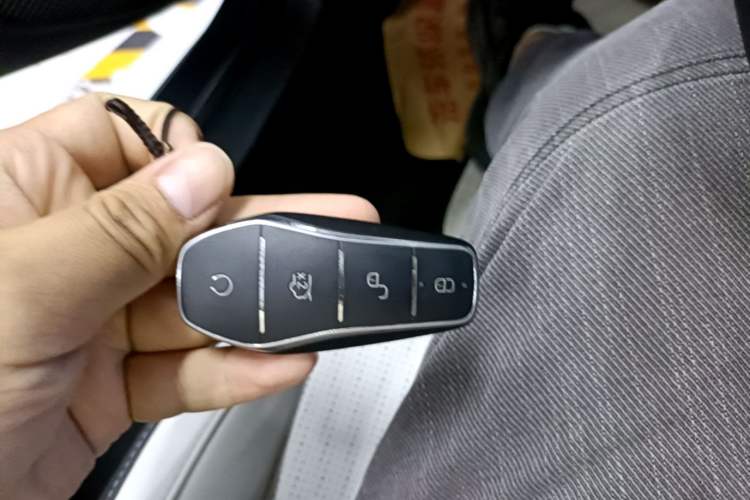 Used BYD Seal 05 DM-i 2025 DM-i Smart Drive 55KM Luxury Model Vehicle Key