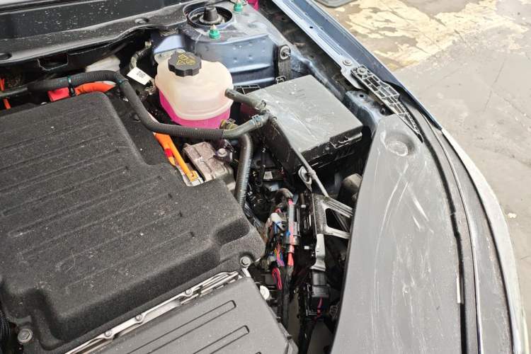 Used BYD Seal 05 DM-i 2025 DM-i Intelligent Drive 120KM Flagship Model Engine Bay Left