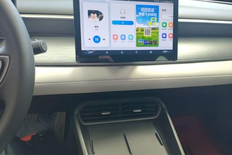 Used BYD Seal 05 DM-i 2025 DM-i Smart Drive 55KM Luxury Model Audio And AC Panel