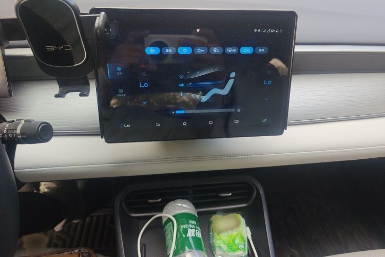 Used BYD Seal 05 DM-i 2025 DM-i Smart Drive 55KM Luxury Model Audio And AC Panel