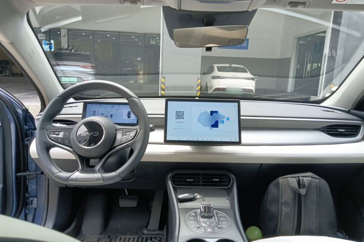 Used BYD Seal 05 DM-i 2025 DM-i Intelligent Drive 120KM Flagship Model Center Console