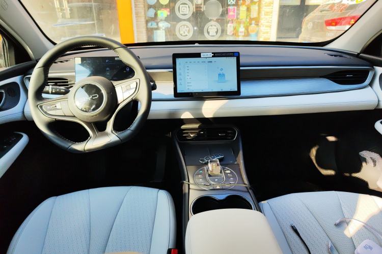 Used BYD Seal 05 DM-i 2025 DM-i Smart Drive 55KM Luxury Model Center Console