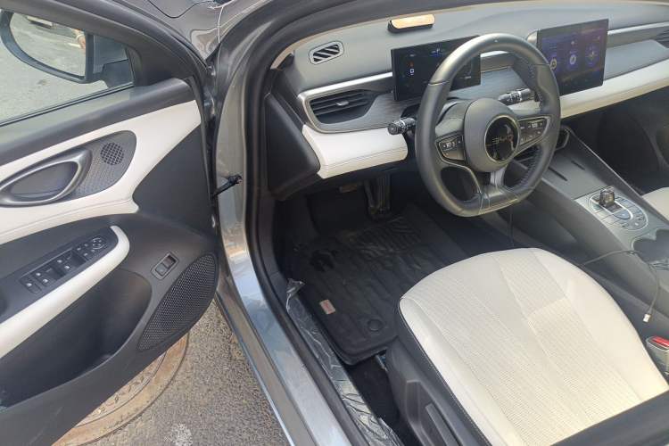 Used BYD Seal 05 DM-i 2025 DM-i Smart Drive 55KM Luxury Model Driver Seat