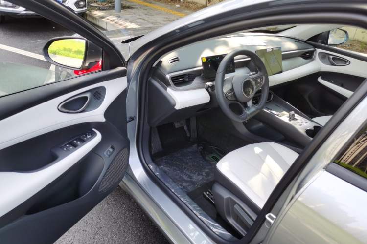 Used BYD Seal 05 DM-i 2025 DM-i Smart Drive 55KM Luxury Model Driver Seat