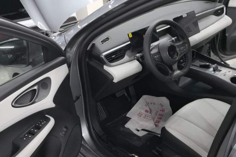 Used BYD Seal 05 DM-i 2025 DM-i Smart Drive 55KM Luxury Model Driver Seat