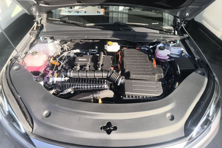 Used BYD Seal 05 DM-i 2025 DM-i Smart Drive 55KM Luxury Model Engine Bay