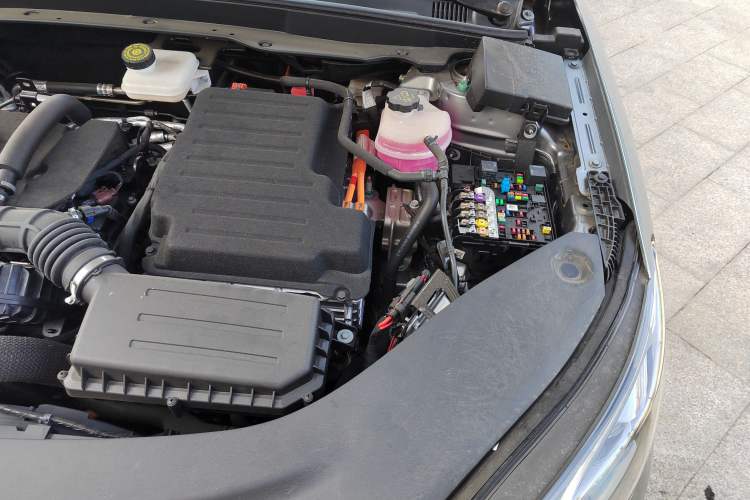 Used BYD Seal 05 DM-i 2025 DM-i Smart Drive 55KM Luxury Model Engine Bay Left