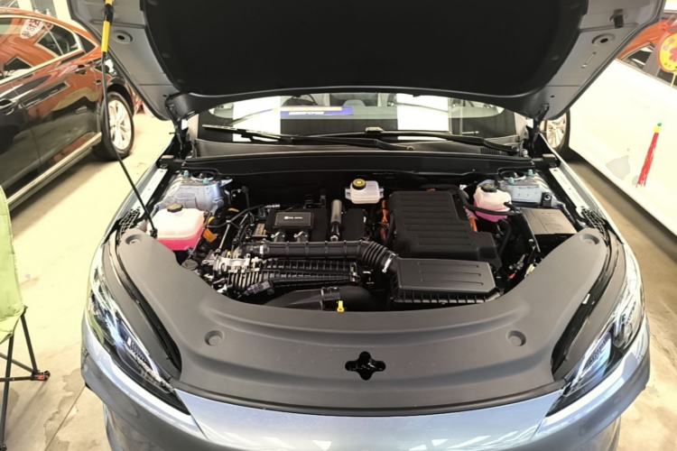 Used BYD Seal 05 DM-i 2025 DM-i Smart Drive 55KM Luxury Model Engine Bay