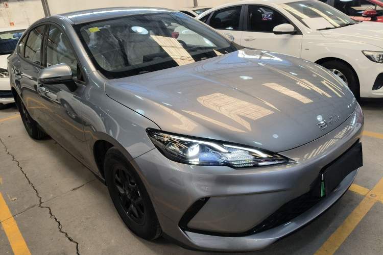 Used BYD Seal 05 DM-i 2025 DM-i Smart Drive 55KM Luxury Model Exterior 2