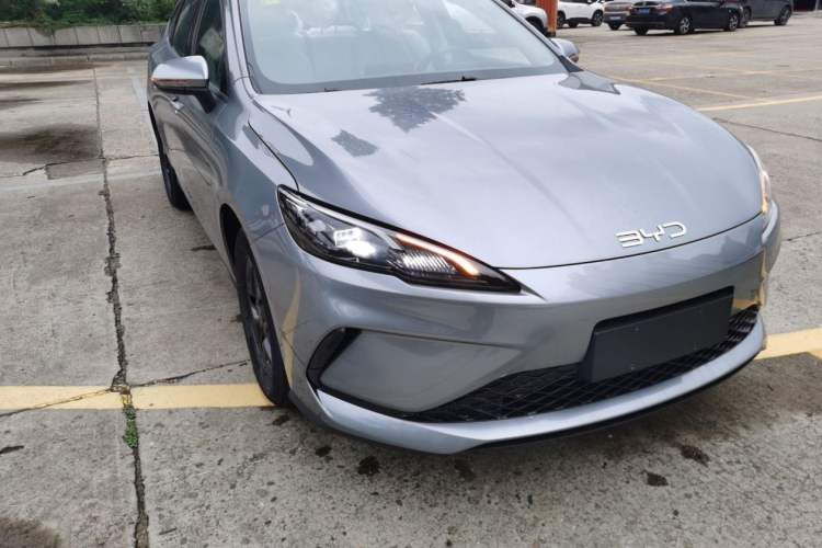 Used BYD Seal 05 DM-i 2025 DM-i Smart Drive 55KM Luxury Model Exterior 2