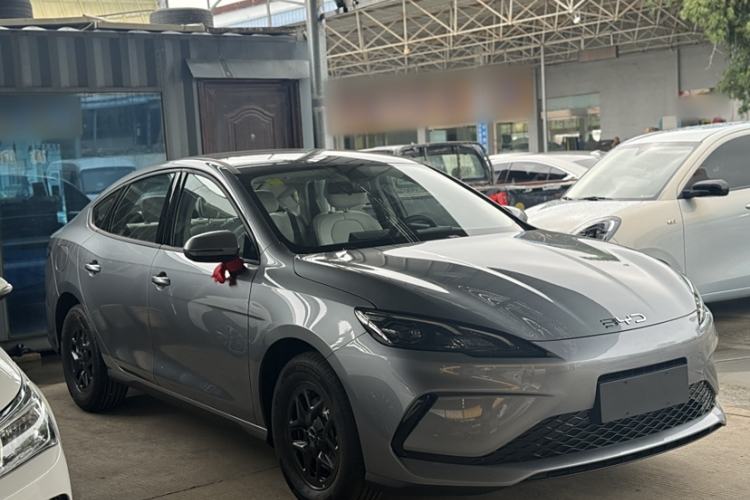 Used BYD Seal 05 DM-i 2025 DM-i Smart Drive 55KM Luxury Model Exterior 2