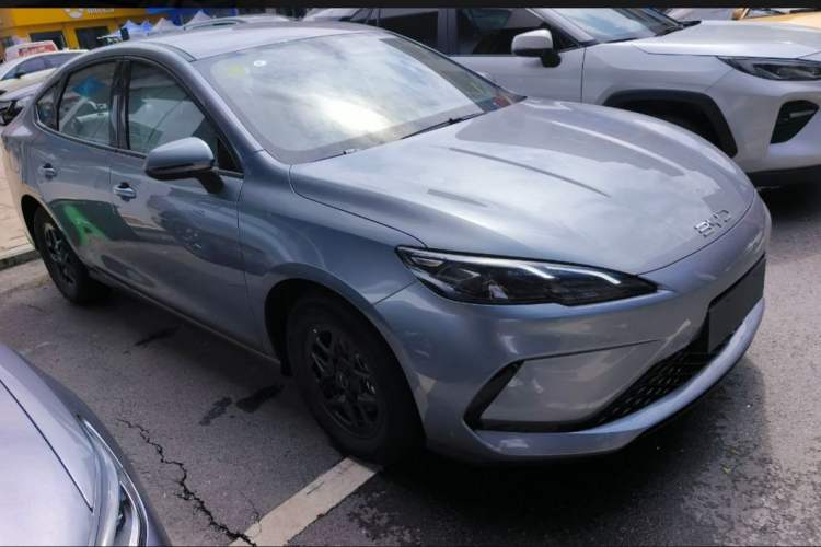 Used BYD Seal 05 DM-i 2025 DM-i Smart Drive 55KM Luxury Model Exterior 3