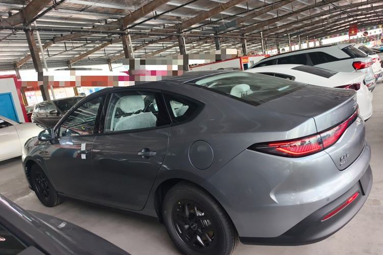 Used BYD Seal 05 DM-i 2025 DM-i Smart Drive 55KM Luxury Model Exterior 3