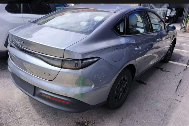 Used BYD Seal 05 DM-i 2025 DM-i Smart Drive 55KM Luxury Model Exterior 5