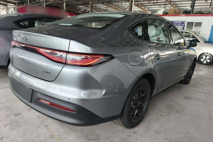 Used BYD Seal 05 DM-i 2025 DM-i Smart Drive 55KM Luxury Model Exterior 5