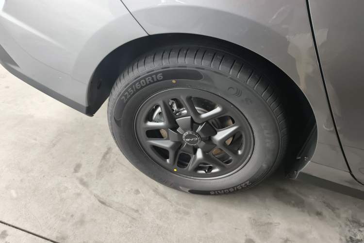 Used BYD Seal 05 DM-i 2025 DM-i Smart Drive 55KM Luxury Model Exterior 8