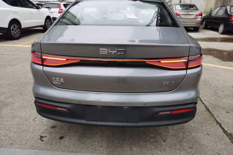 Used BYD Seal 05 DM-i 2025 DM-i Smart Drive 55KM Luxury Model Exterior 8