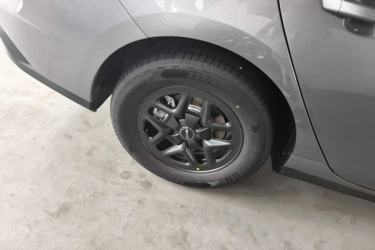 Used BYD Seal 05 DM-i 2025 DM-i Smart Drive 55KM Luxury Model Exterior 8