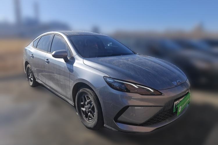 Used BYD Seal 05 DM-i 2025 DM-i Smart Drive 55KM Luxury Model Front Right 45 Deg