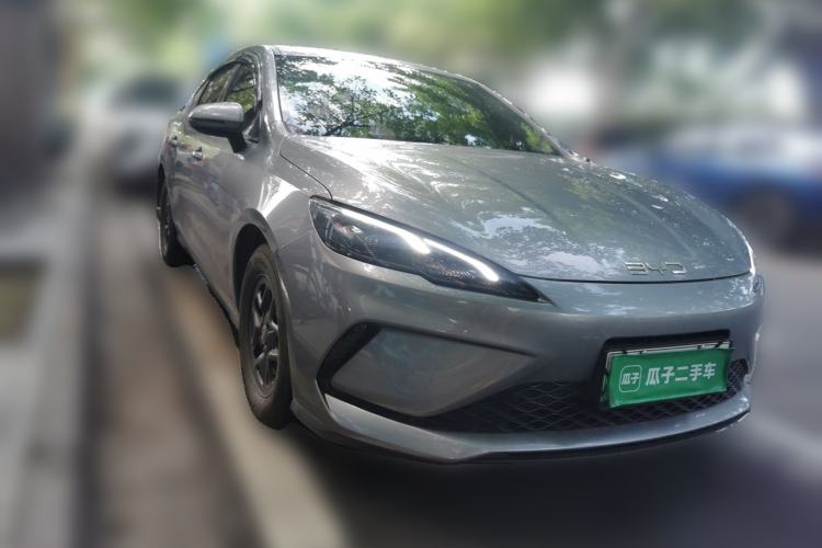 Used BYD Seal 05 DM-i 2025 DM-i Smart Drive 55KM Luxury Model Front Right 45 Deg