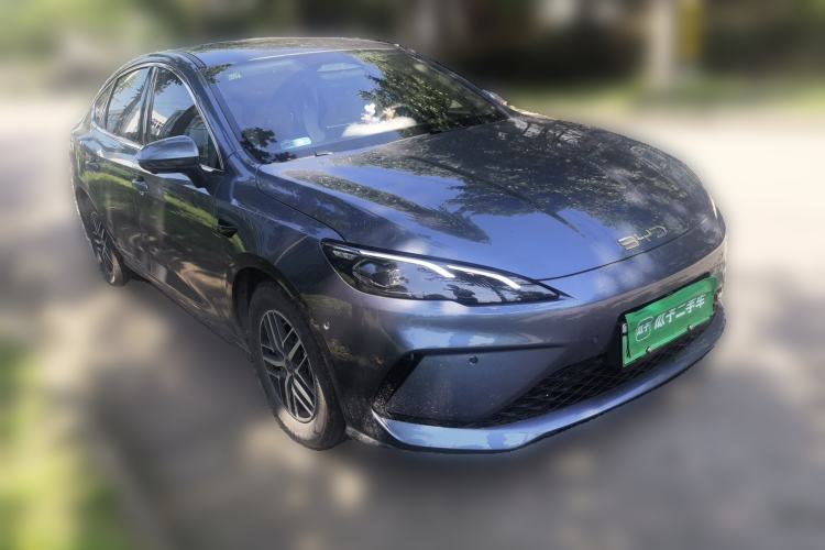 Used BYD Seal 05 DM-i 2025 DM-i Smart Drive 55KM Prestige Model Front Right 45 Deg