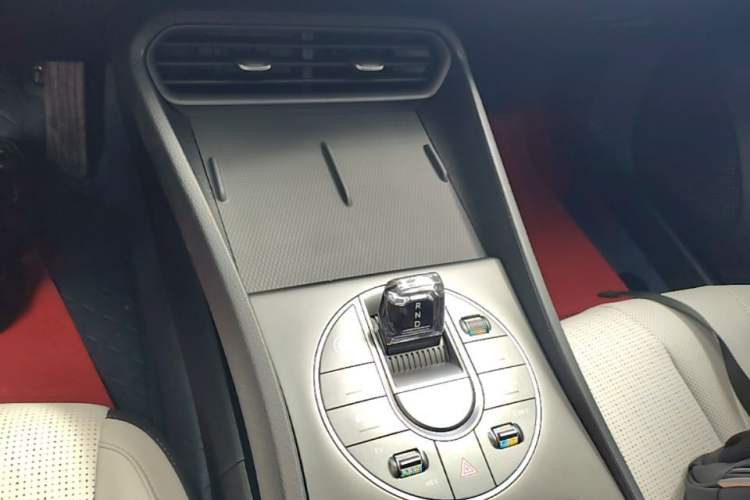 Used BYD Seal 05 DM-i 2025 DM-i Smart Drive 55KM Luxury Model Gear Lever