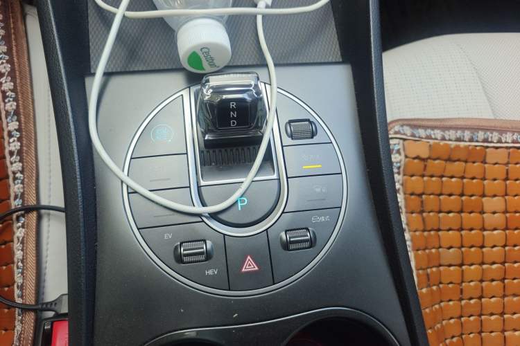 Used BYD Seal 05 DM-i 2025 DM-i Smart Drive 55KM Luxury Model Gear Lever