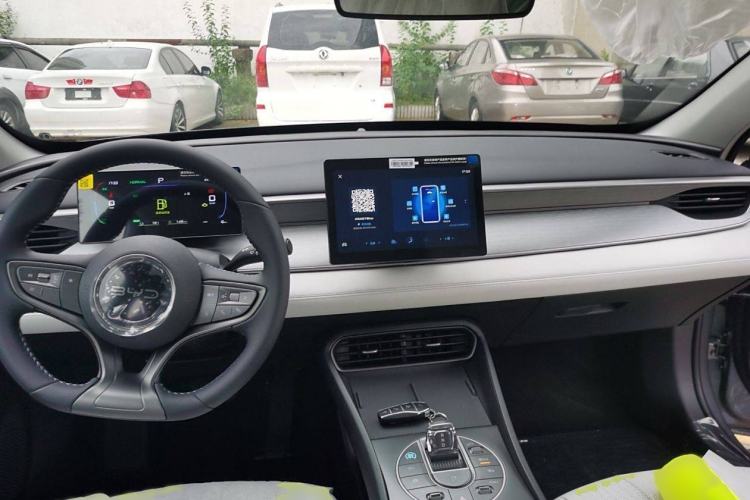Used BYD Seal 05 DM-i 2025 DM-i Smart Drive 55KM Luxury Model Interior 1