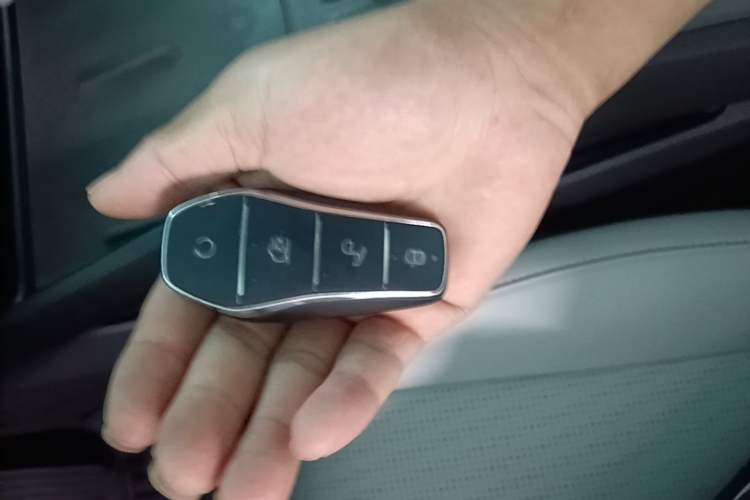 Used BYD Seal 05 DM-i 2025 DM-i Intelligent Drive 120KM Flagship Model Interior 1
