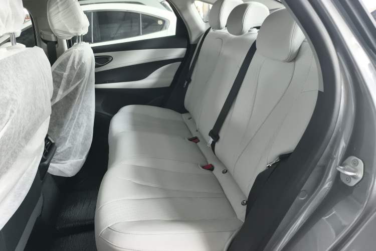Used BYD Seal 05 DM-i 2025 DM-i Smart Drive 55KM Luxury Model Interior 4
