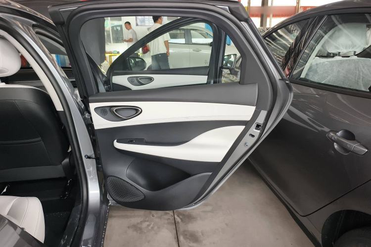 Used BYD Seal 05 DM-i 2025 DM-i Smart Drive 55KM Luxury Model Interior 6