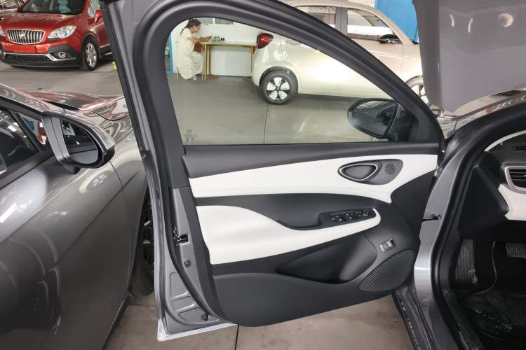 Used BYD Seal 05 DM-i 2025 DM-i Smart Drive 55KM Luxury Model Interior 7