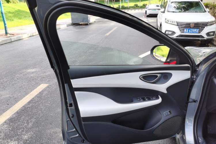 Used BYD Seal 05 DM-i 2025 DM-i Smart Drive 55KM Luxury Model Left Front Door Interior