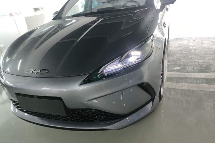 Used BYD Seal 05 DM-i 2025 DM-i Intelligent Drive 120KM Flagship Model Left Front Headlight