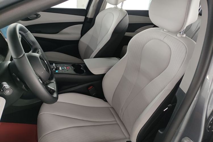 Used BYD Seal 05 DM-i 2025 DM-i Intelligent Drive 120KM Flagship Model Left Front Seat
