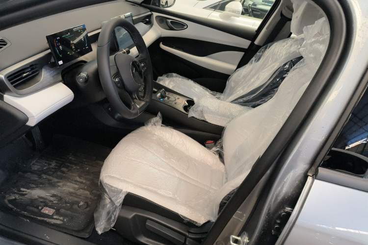 Used BYD Seal 05 DM-i 2025 DM-i Smart Drive 55KM Luxury Model Left Front Seat
