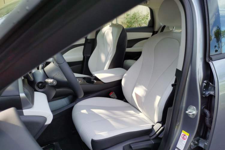 Used BYD Seal 05 DM-i 2025 DM-i Smart Drive 55KM Luxury Model Left Front Seat
