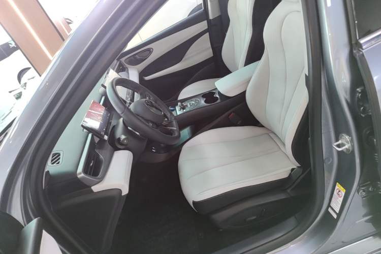 Used BYD Seal 05 DM-i 2025 DM-i Intelligent Drive 120KM Flagship Model Left Front Seat