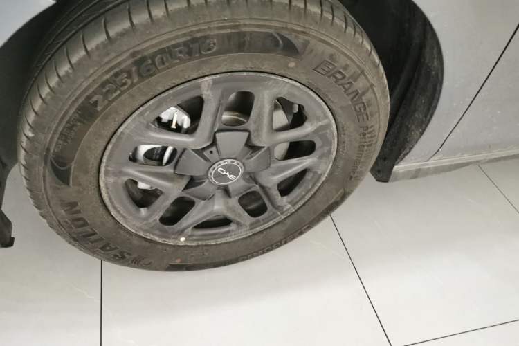 Used BYD Seal 05 DM-i 2025 DM-i Smart Drive 55KM Luxury Model Left Front Wheel Hub