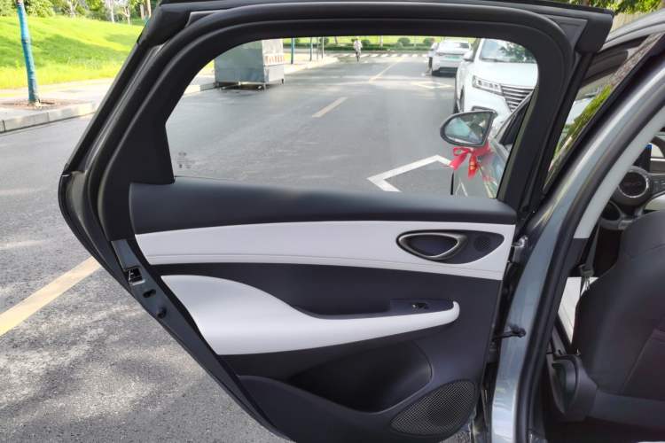 Used BYD Seal 05 DM-i 2025 DM-i Smart Drive 55KM Luxury Model Left Rear Door Interior