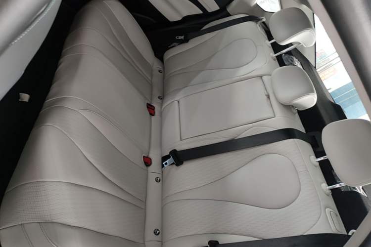 Used BYD Seal 05 DM-i 2025 DM-i Intelligent Drive 120KM Flagship Model Left Rear Seat