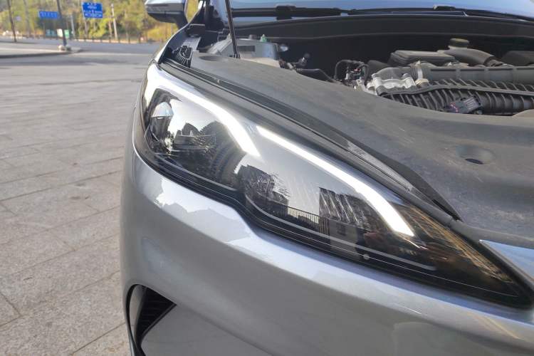 Used BYD Seal 05 DM-i 2025 DM-i Smart Drive 55KM Luxury Model Right Front Headlight